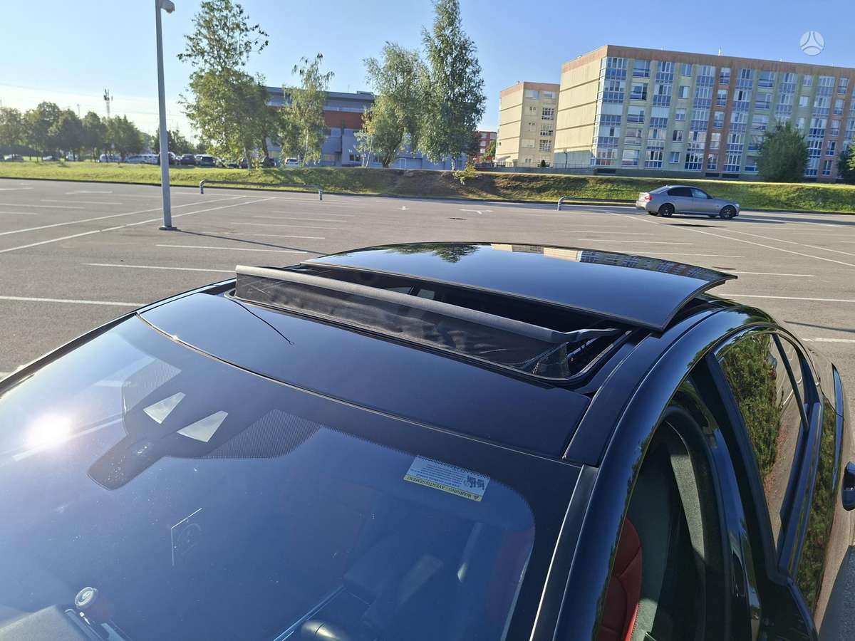 Jaguar XE, 2.0 l., Седан