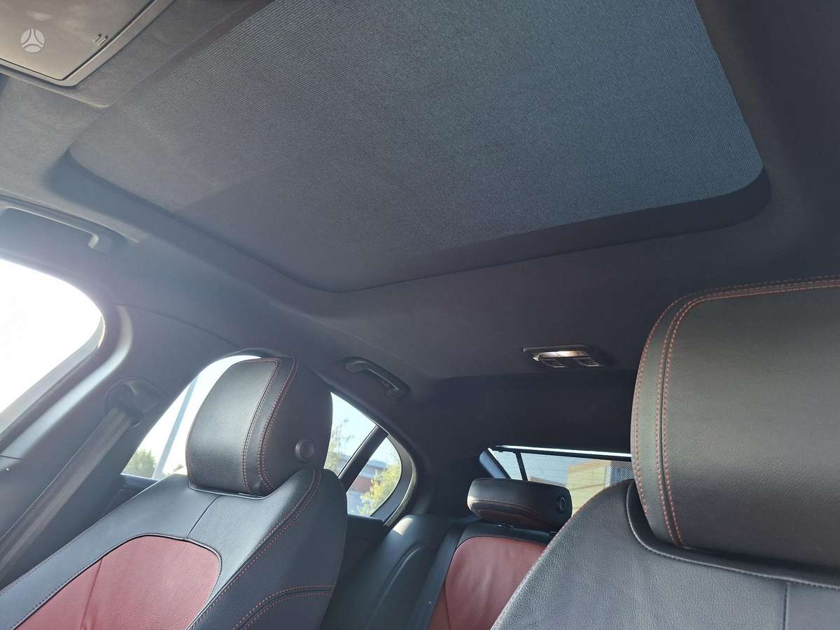 Jaguar XE, 2.0 l., Седан