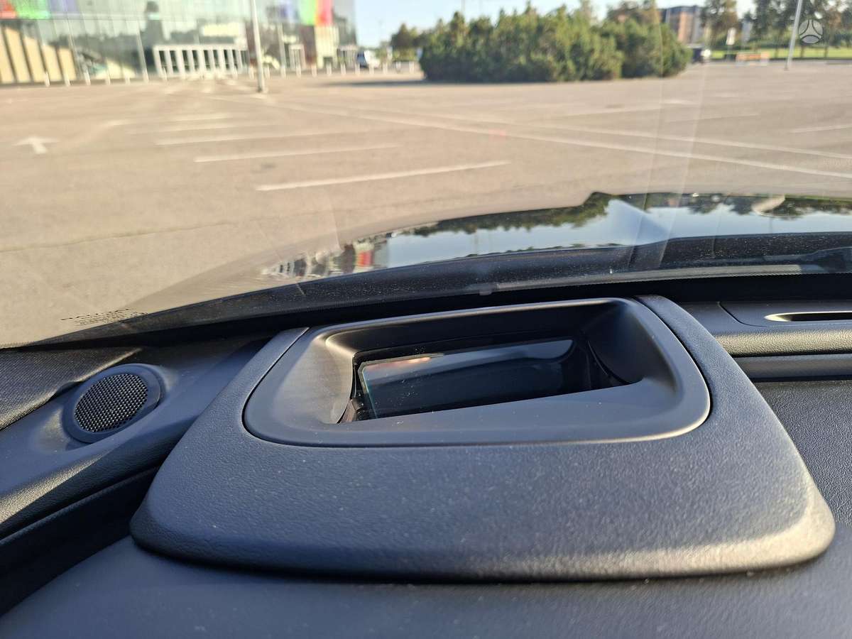 Jaguar XE, 2.0 l., Седан