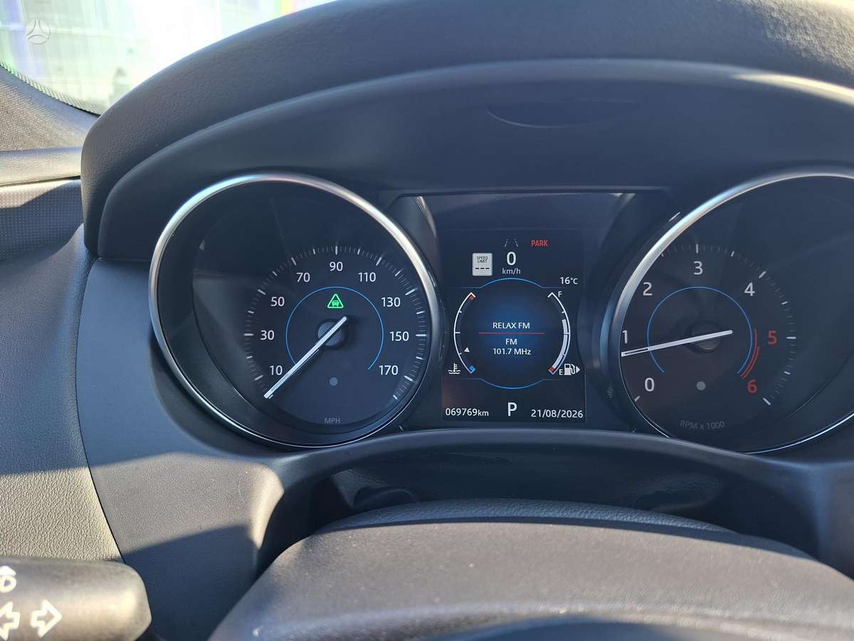 Jaguar XE, 2.0 l., Седан