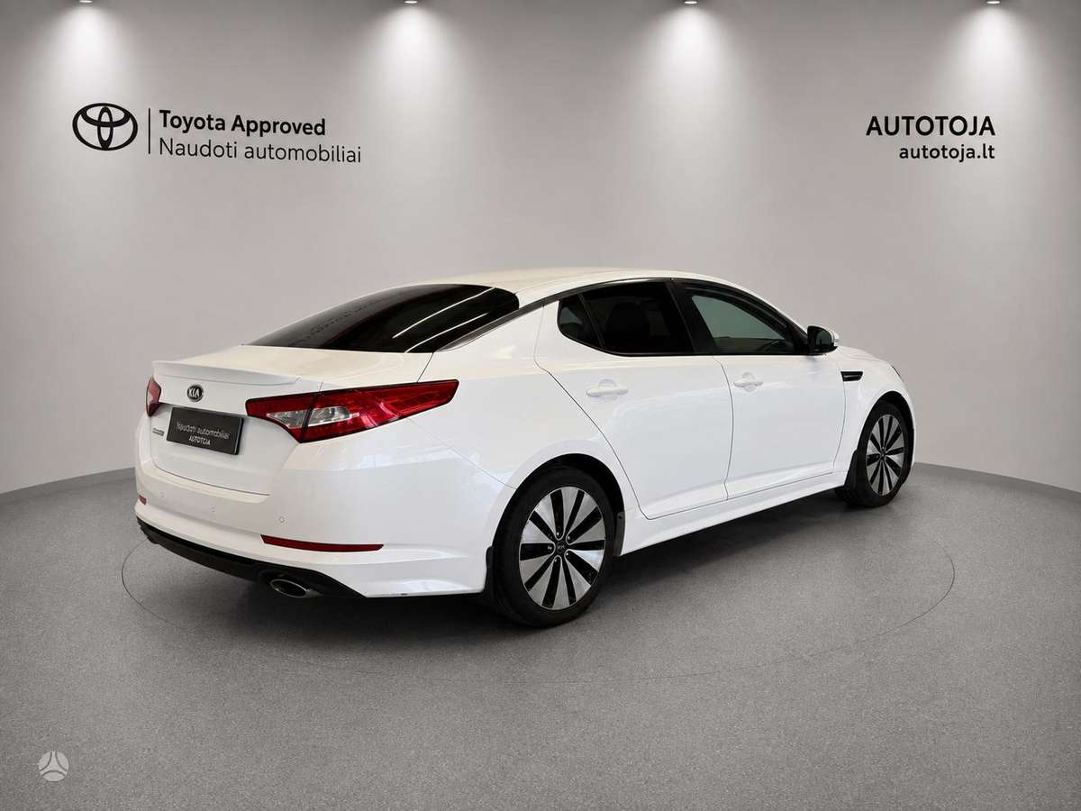 Kia Optima, 2.0 l., Седан