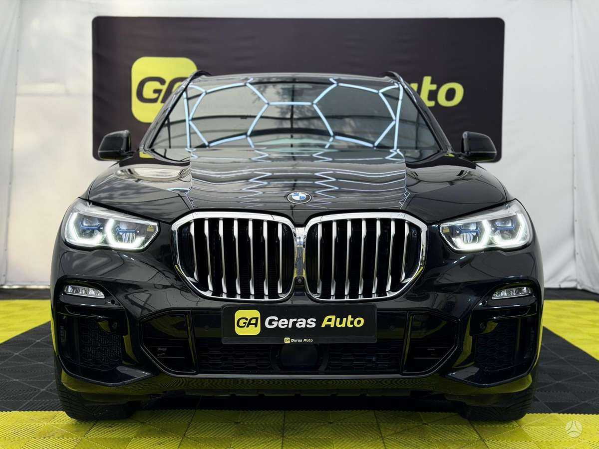 BMW X5, 4.4 l., off-road / crossover