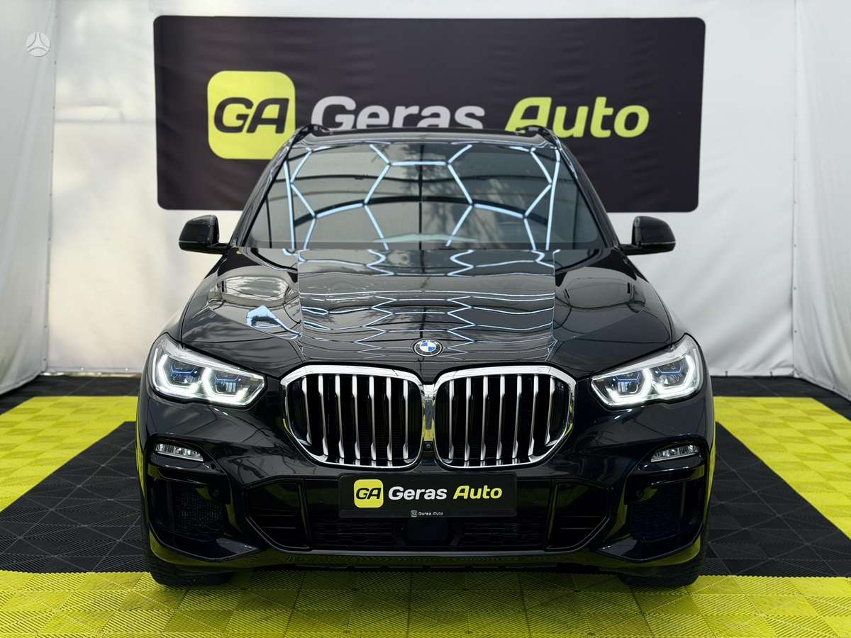 BMW X5, 4.4 l., off-road / crossover