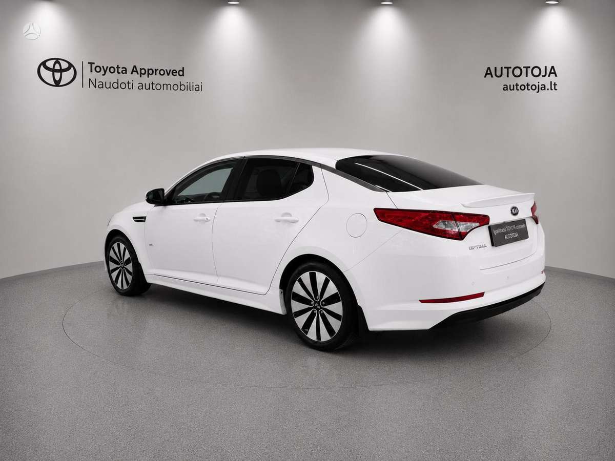 Kia Optima, 2.0 l., Седан