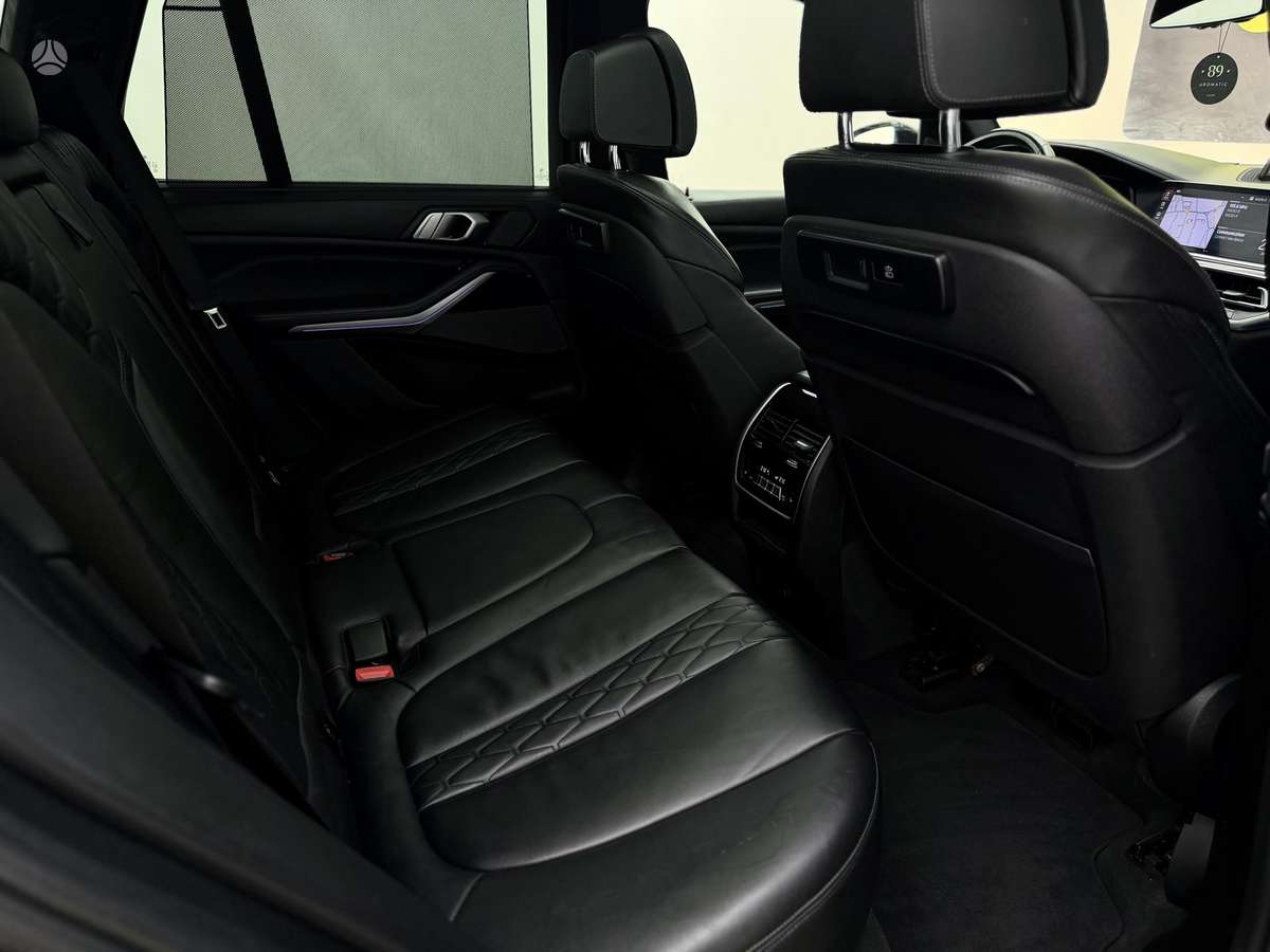 BMW X5, 4.4 l., off-road / crossover