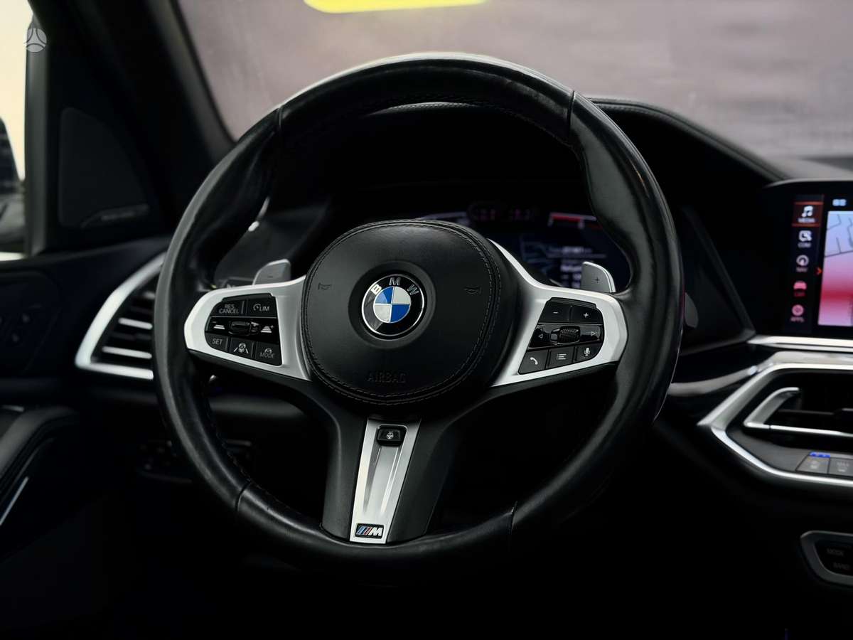 BMW X5, 4.4 l., off-road / crossover