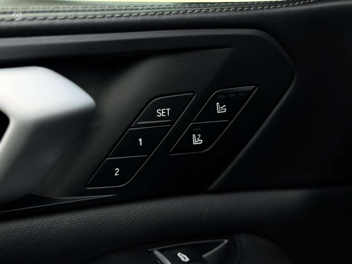 BMW X5, 4.4 l., off-road / crossover