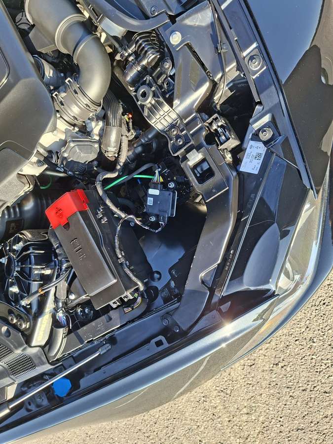 Jaguar XE, 2.0 l., Седан