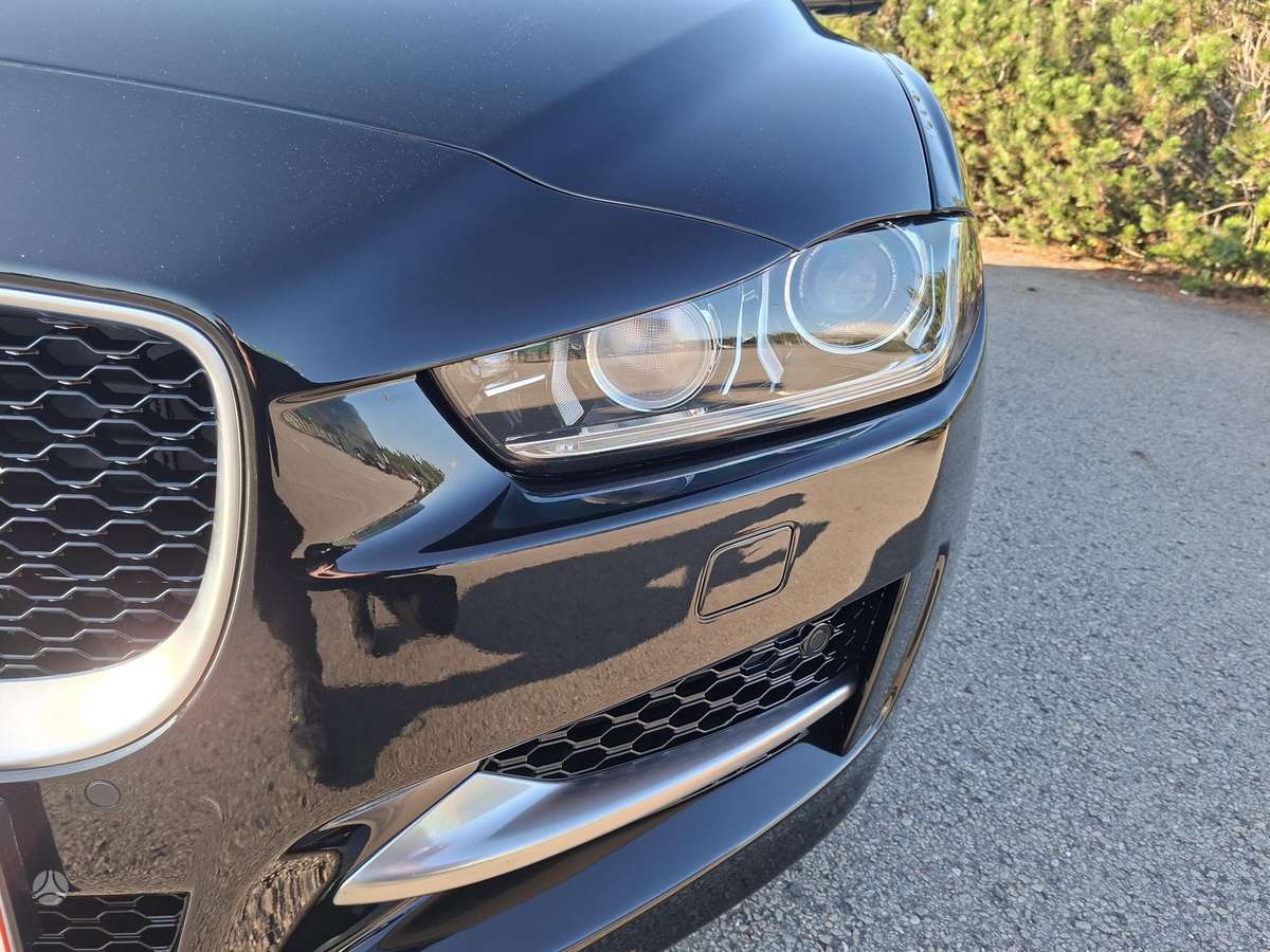 Jaguar XE, 2.0 l., Седан