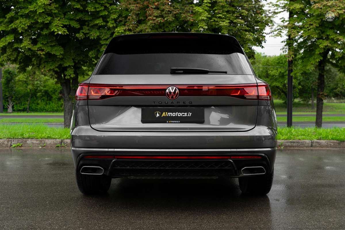 Volkswagen Touareg - 12