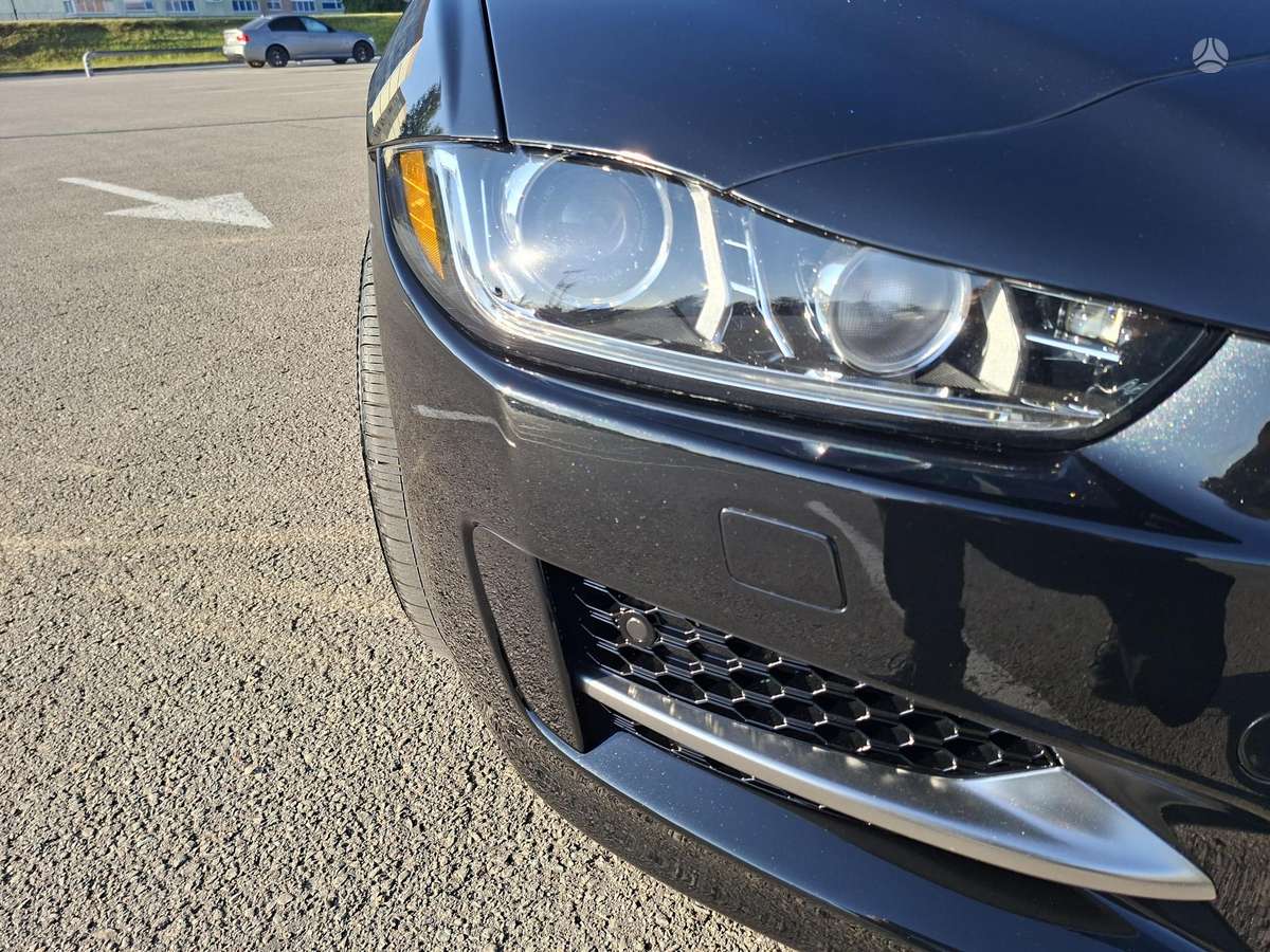 Jaguar XE, 2.0 l., Седан