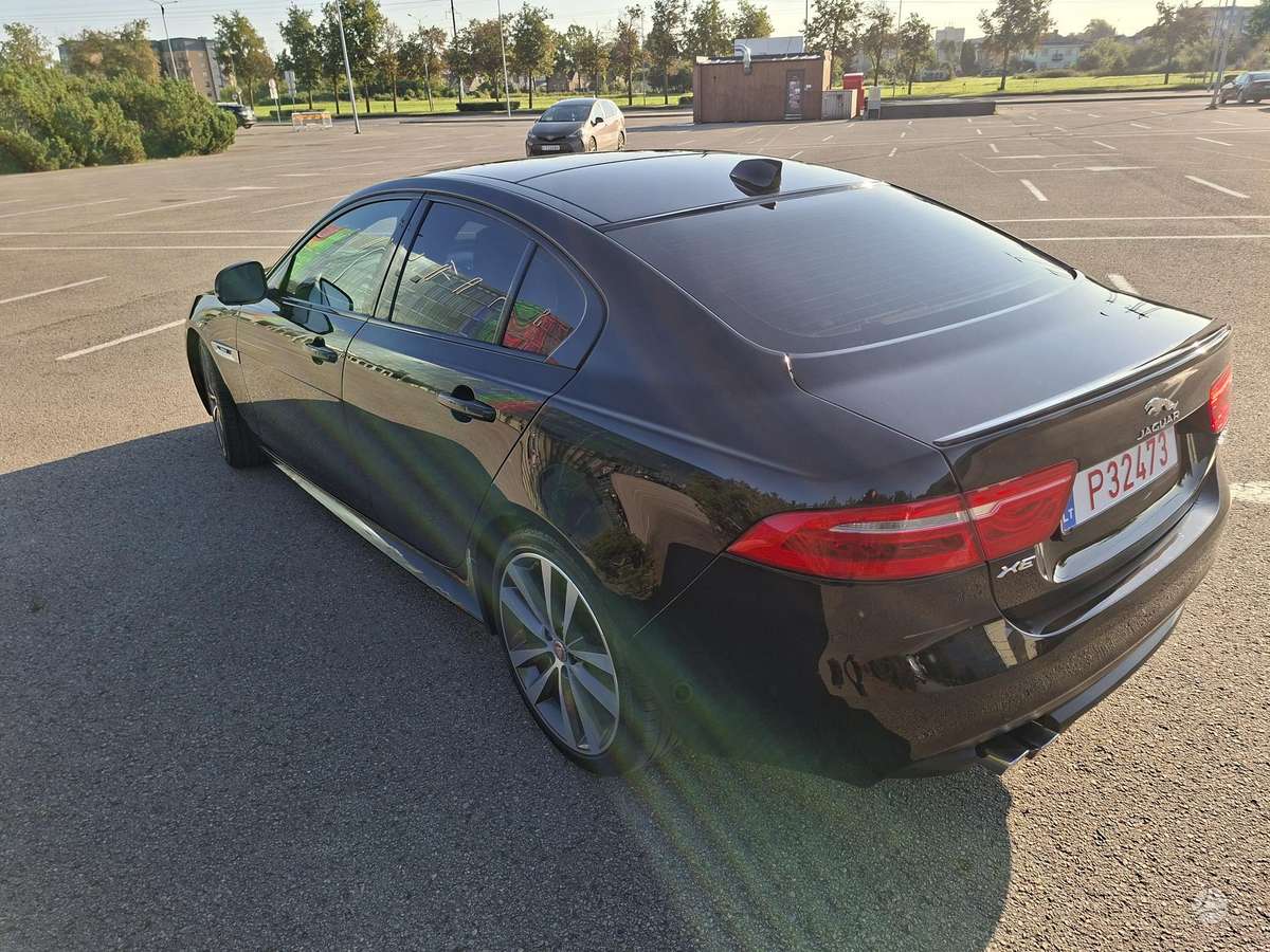 Jaguar XE, 2.0 l., Седан