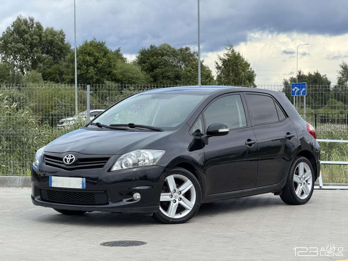 Toyota Auris, 1.4 l., Хэтчбек