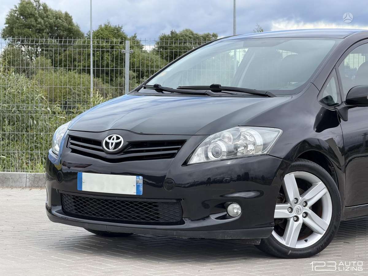 Toyota Auris, 1.4 l., Хэтчбек