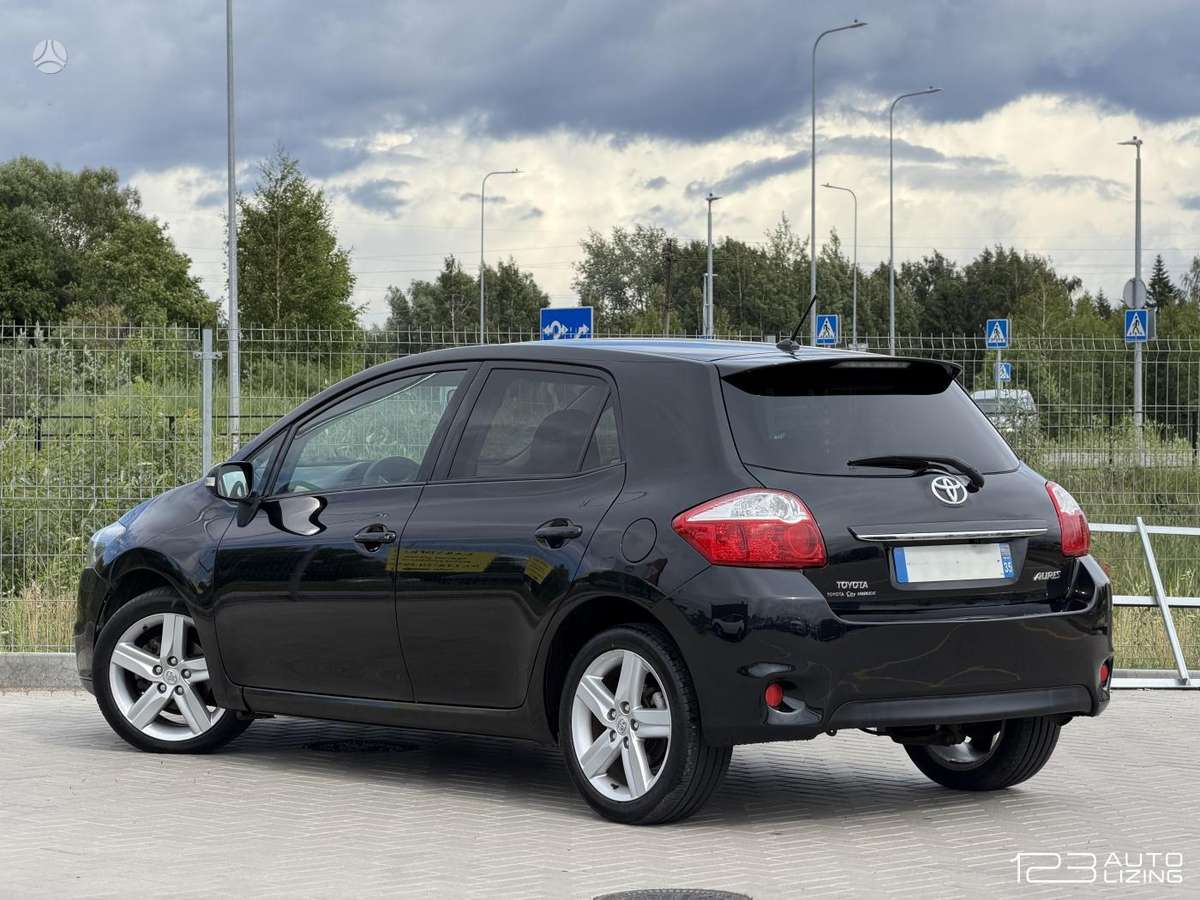 Toyota Auris, 1.4 l., hatchback