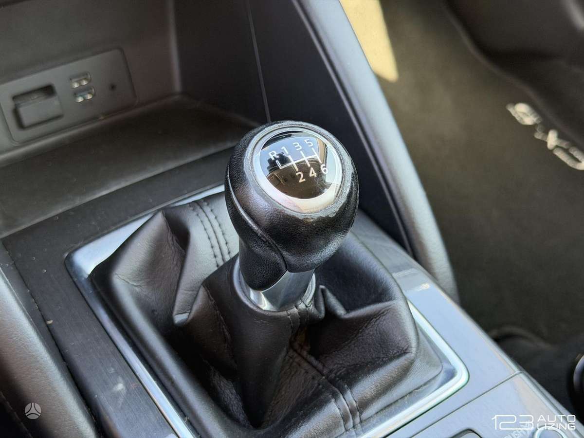 Mazda CX-5, 2.2 l., Внедорожник / Кроссовер