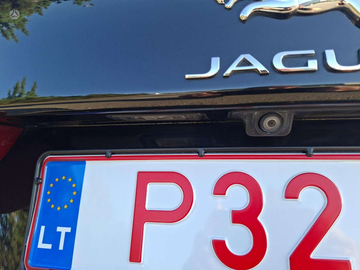 Jaguar XE, 2.0 l., Седан
