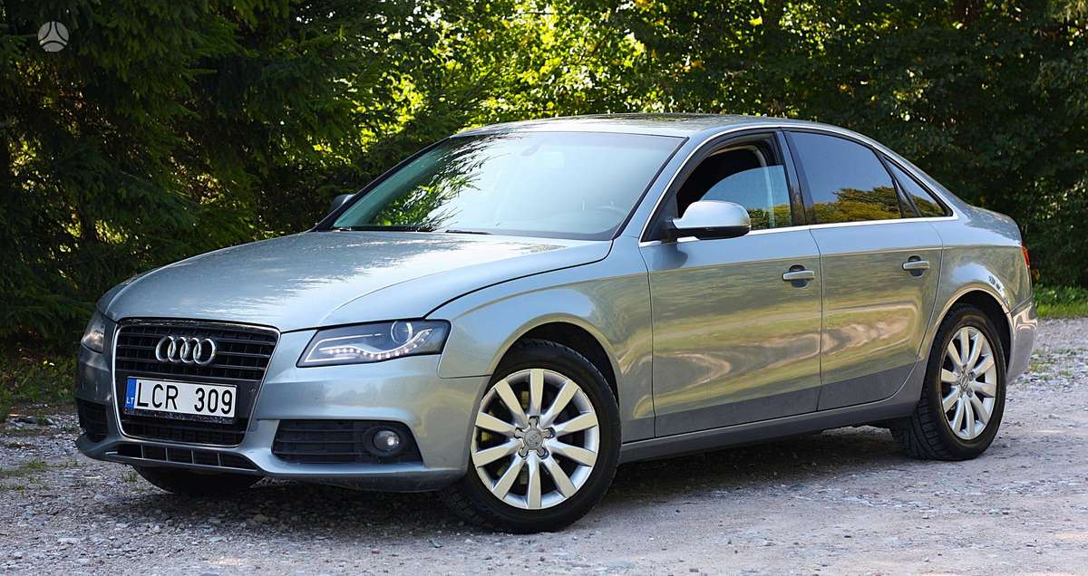 Audi A4, 2.0 l., Седан