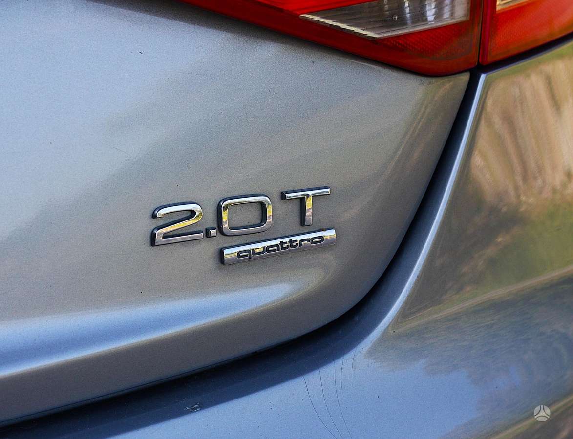 Audi A4, 2.0 l., Седан