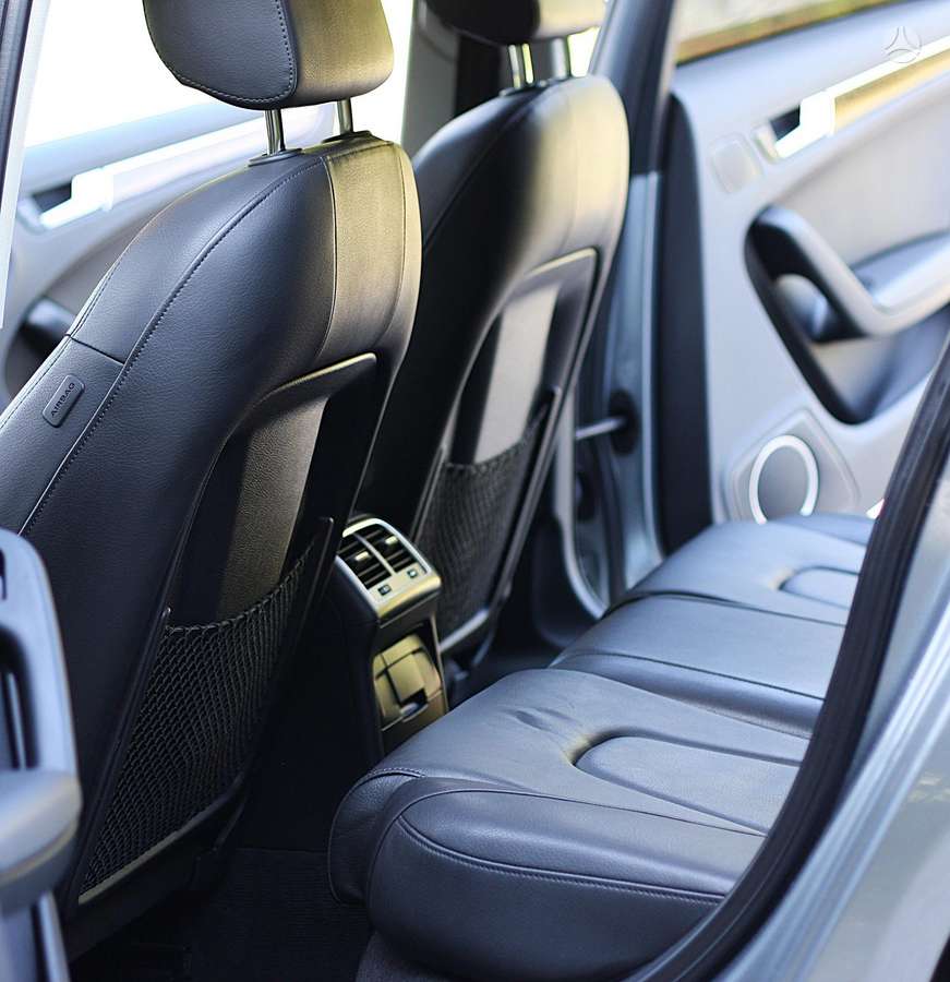Audi A4, 2.0 l., Седан