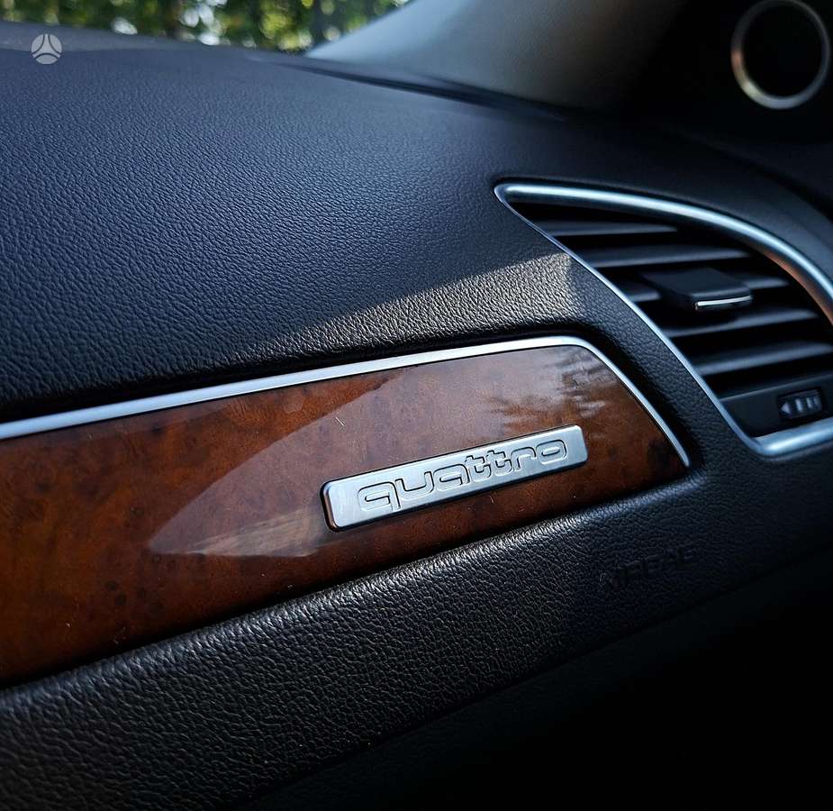 Audi A4, 2.0 l., Седан