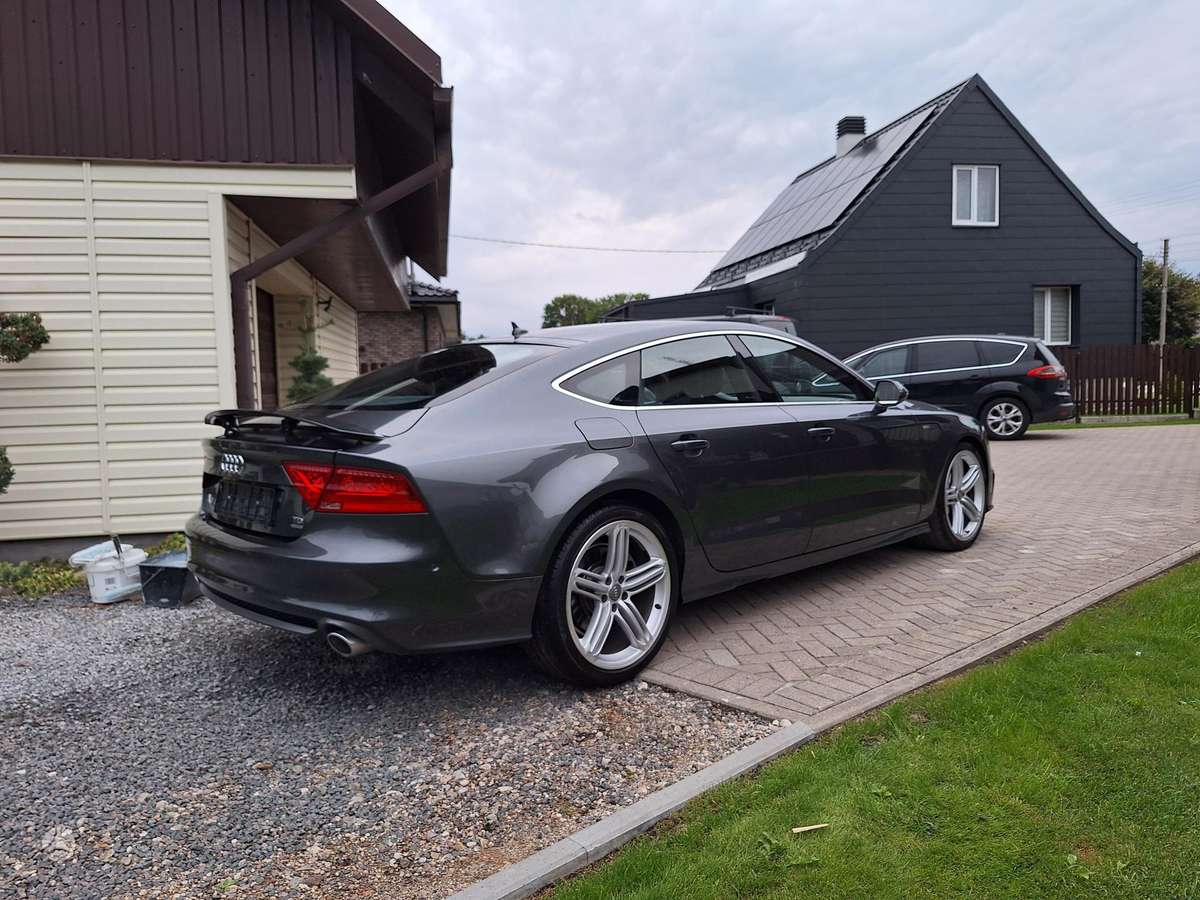 Audi A7, 3.0 l., Седан