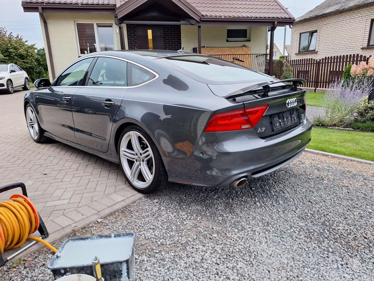 Audi A7, 3.0 l., Седан
