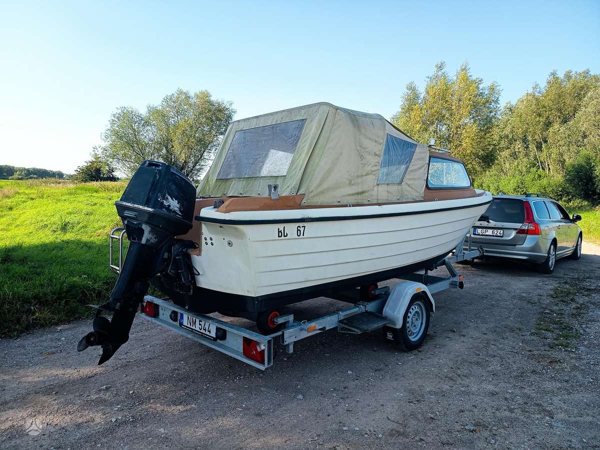 Monark 555, яхты / катера