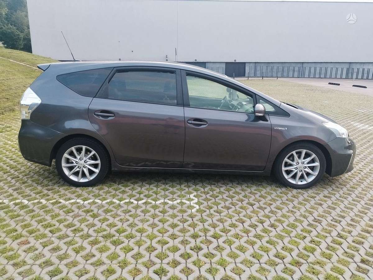 Toyota Prius+ - 3