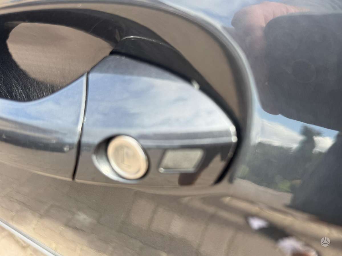 Mercedes-Benz E200, 2.2 l., Седан