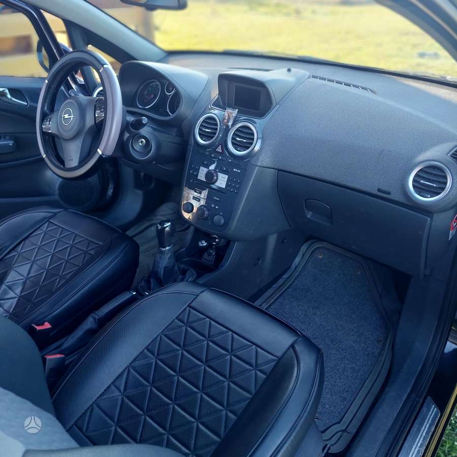 Opel Corsa, 1.3 l., Хэтчбек