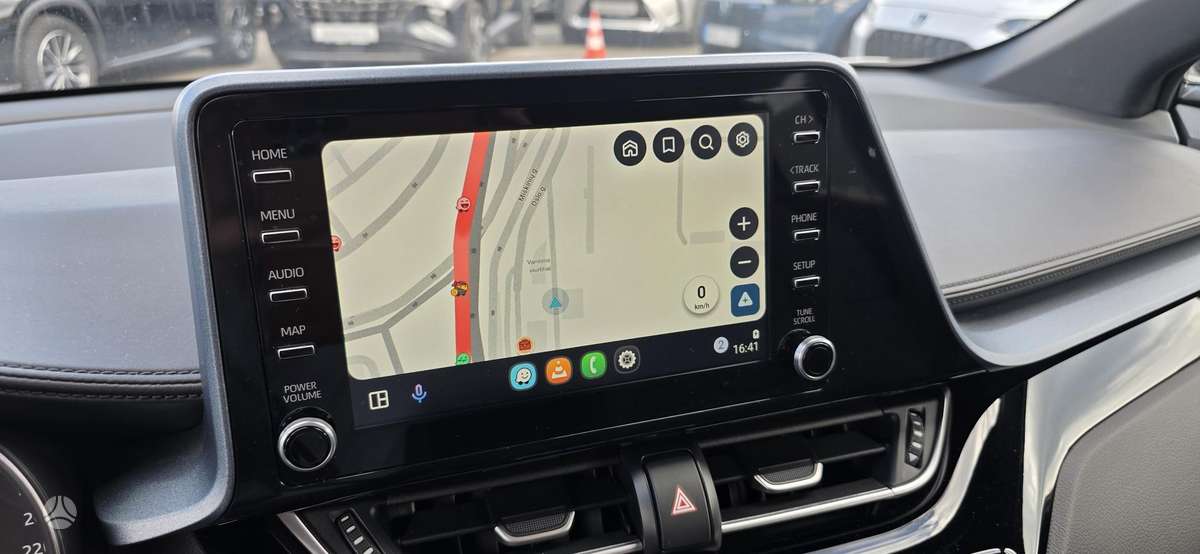 Toyota C-HR - 9