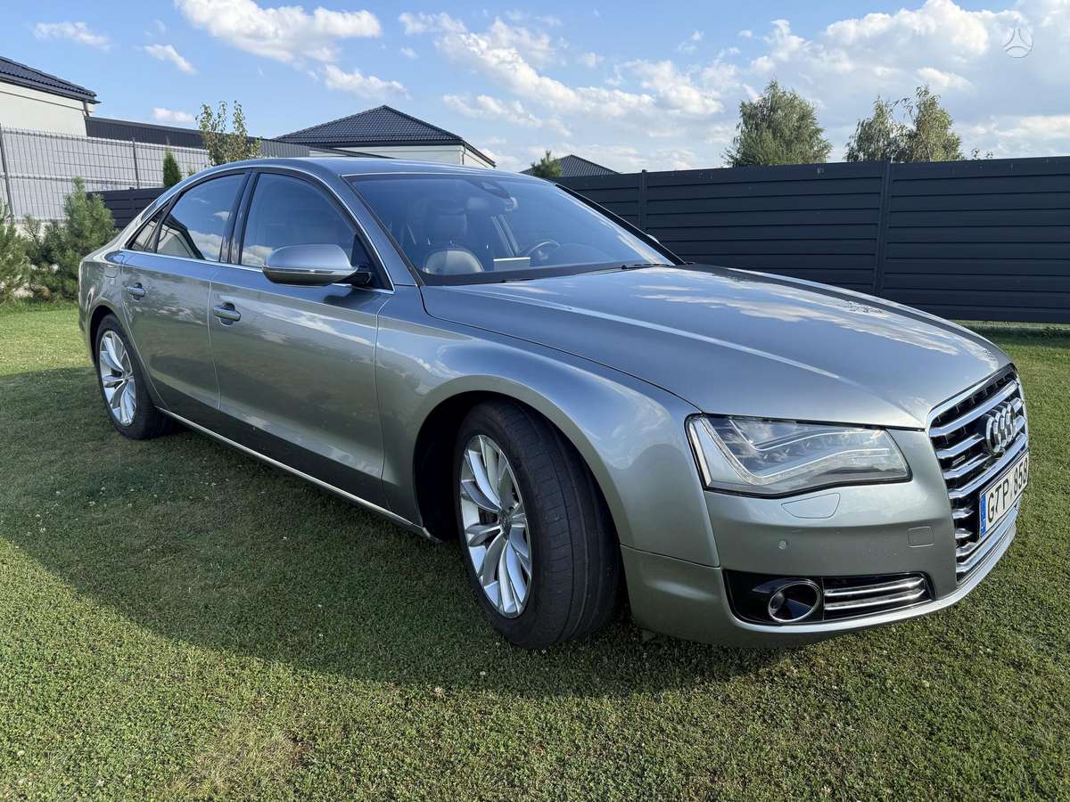 Audi A8, 3.0 l., Седан