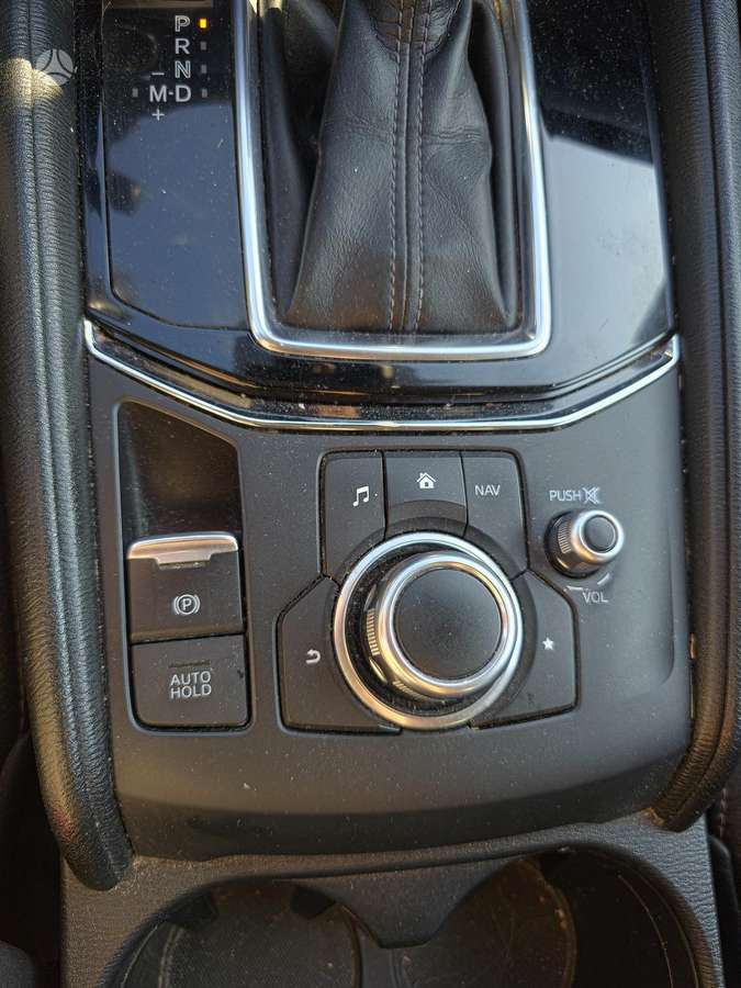 Mazda CX-5, 2.2 l., off-road / crossover