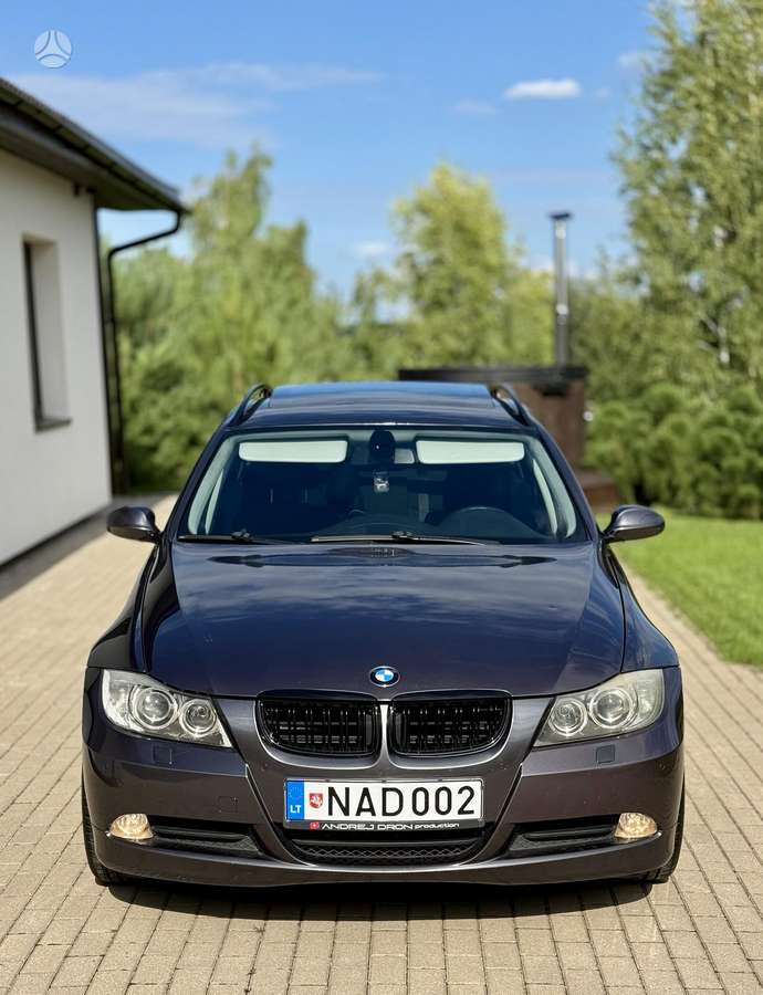 BMW 320, Универсал