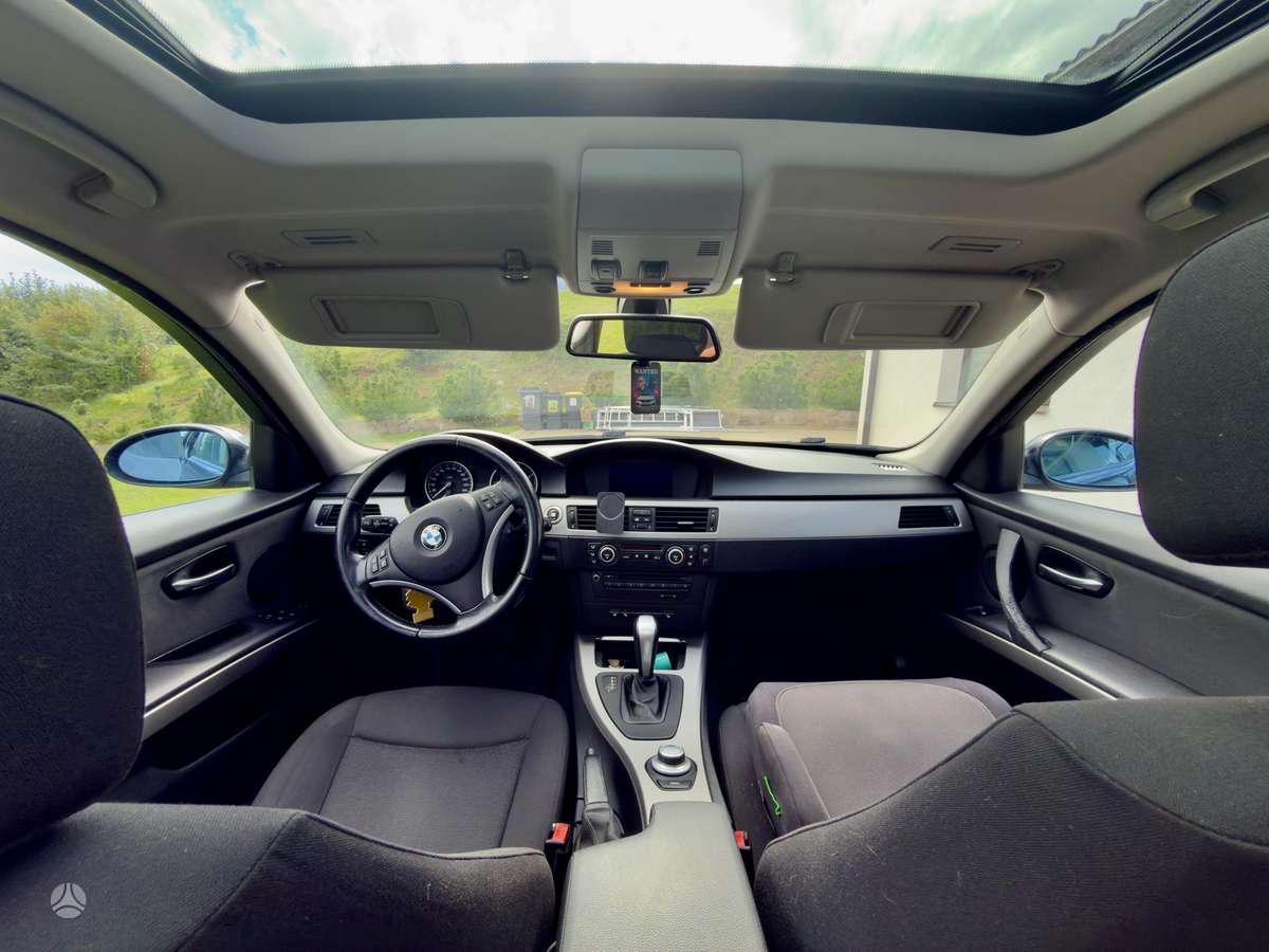 BMW 320, Универсал