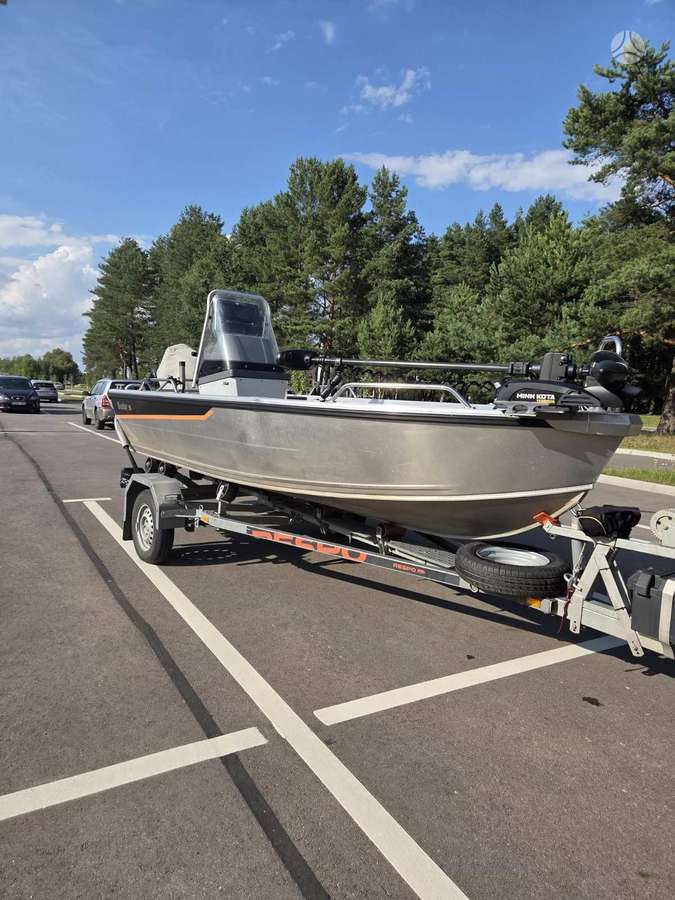 Buster S1, yachts / cruisers