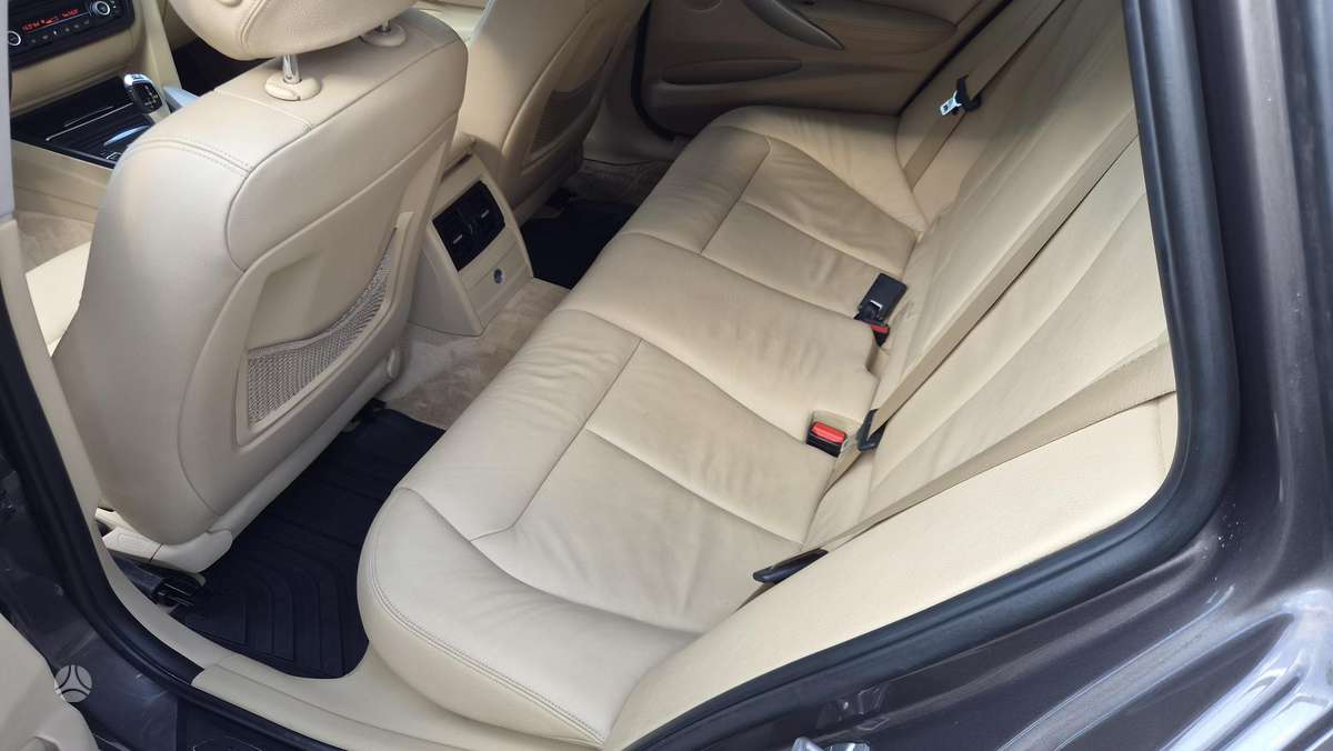 BMW 320, 2.0 l., wagon