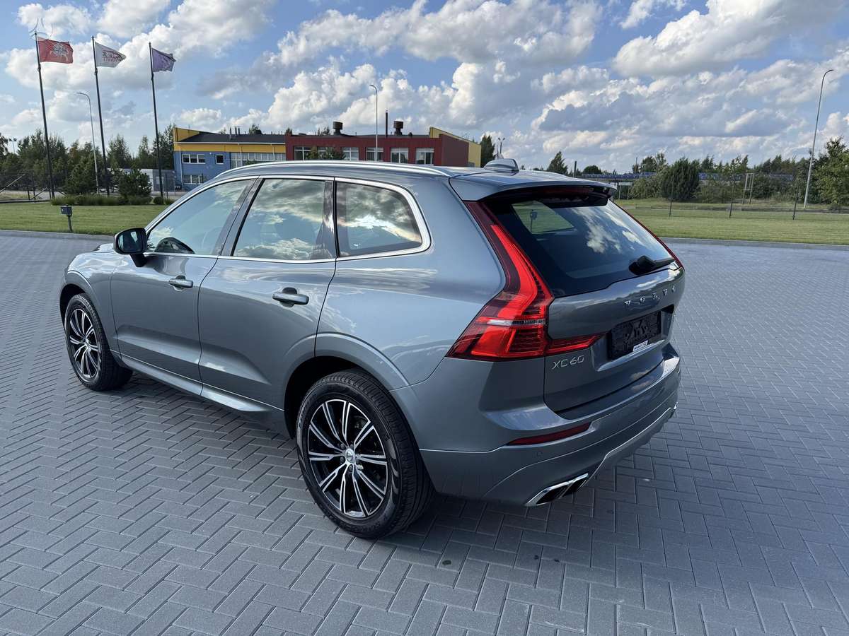 Volvo XC60, 2.0 l., off-road / crossover
