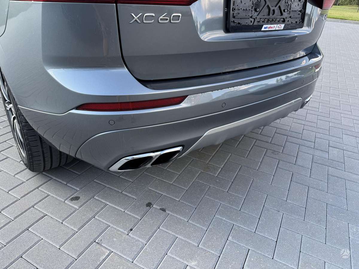 Volvo XC60, 2.0 l., off-road / crossover