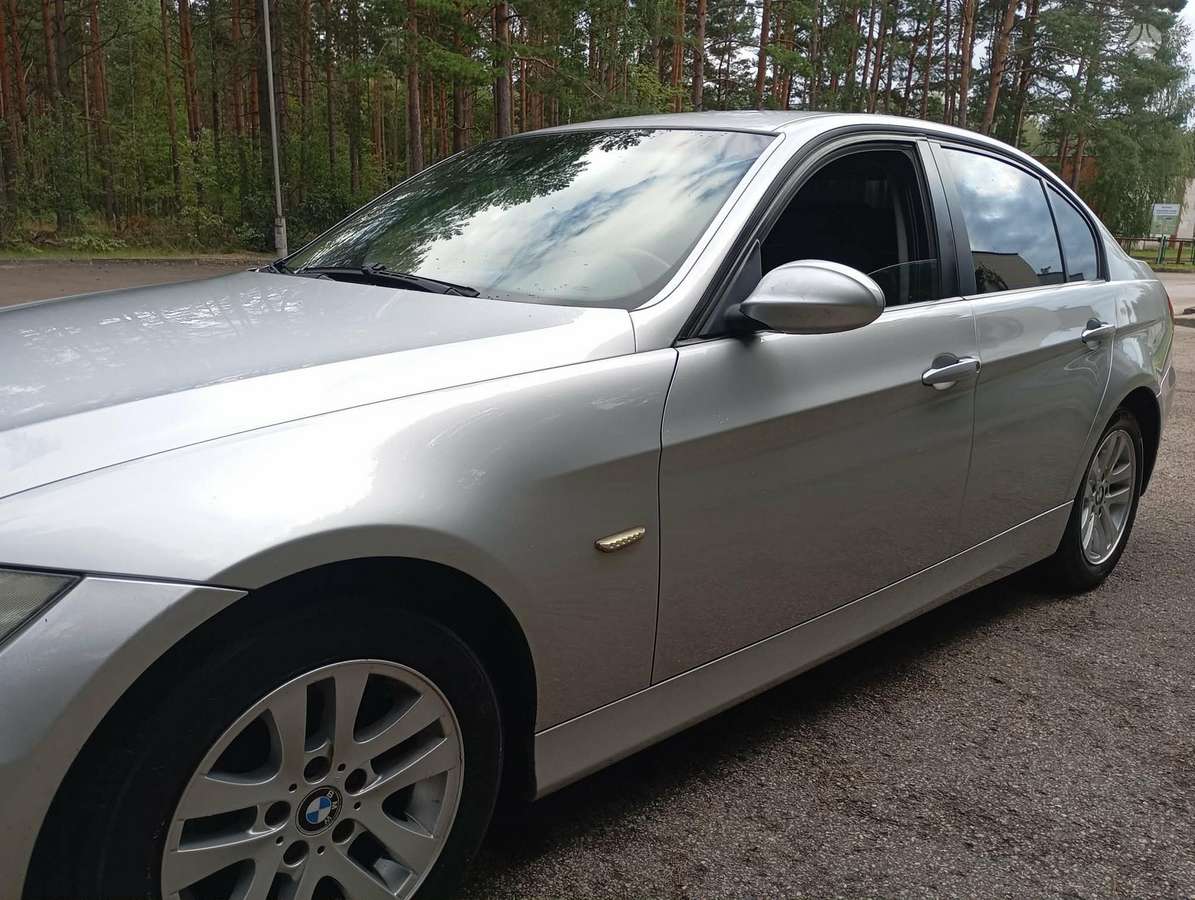 BMW 318, 2.0 l., Седан