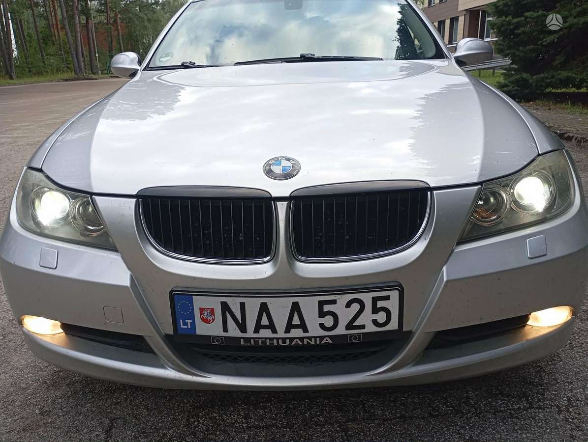BMW 318, 2.0 l., Седан