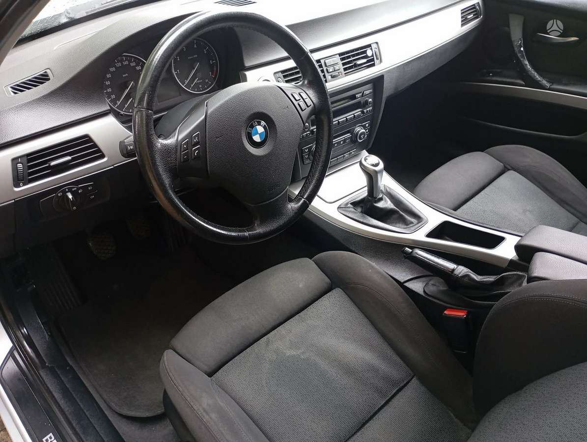BMW 318, 2.0 l., Седан