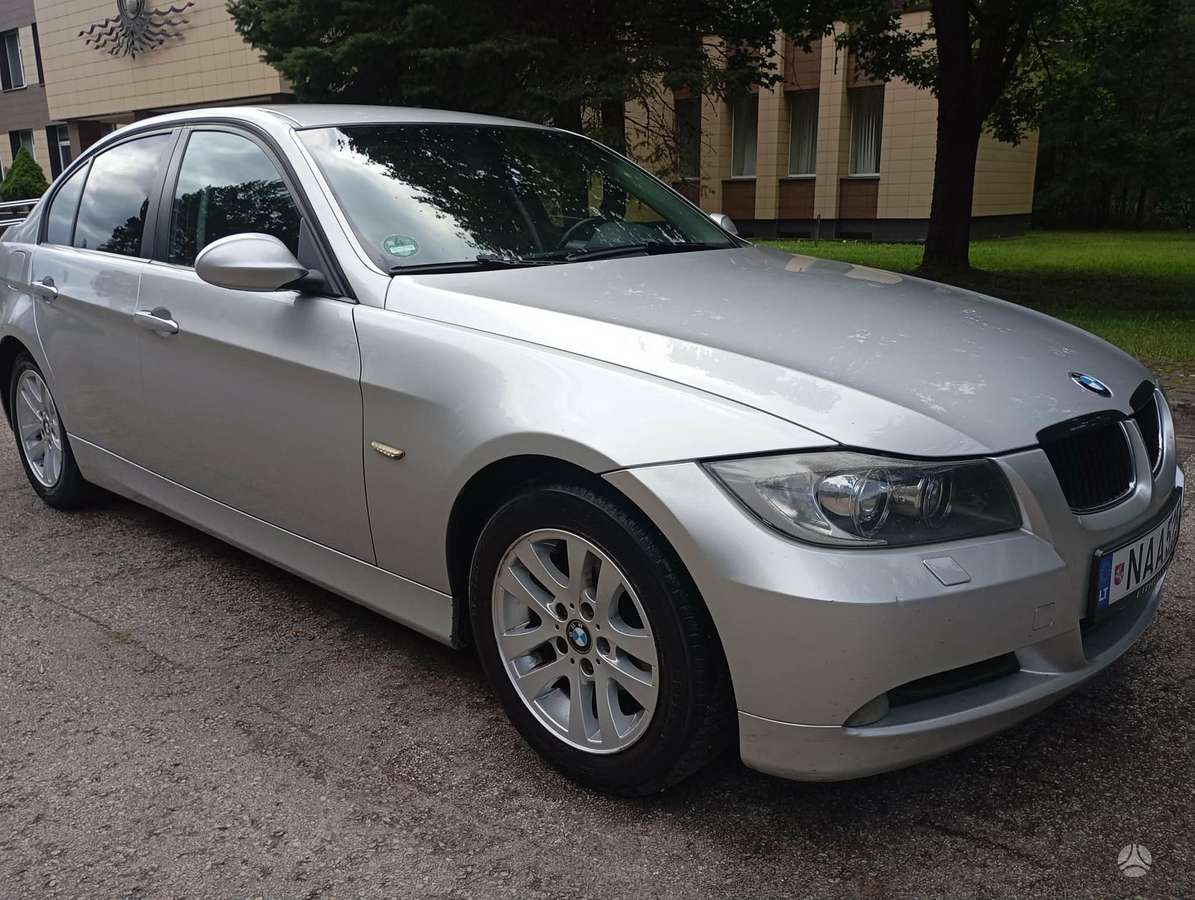 BMW 318, 2.0 l., Седан