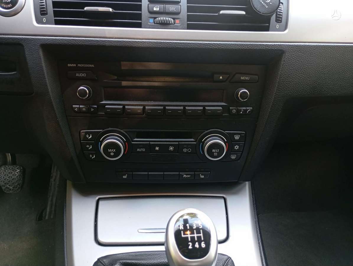 BMW 318, 2.0 l., Седан