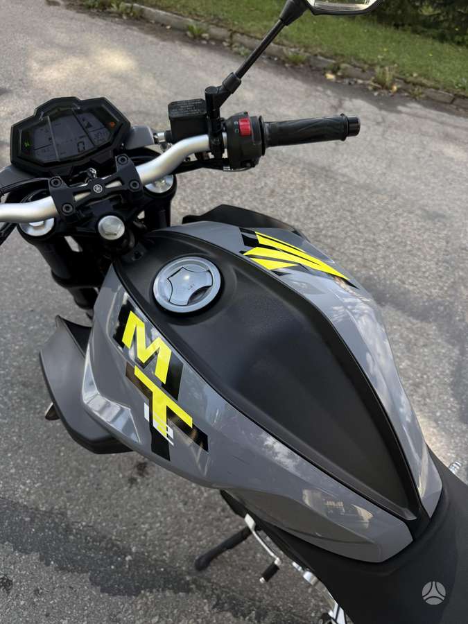 Yamaha MT 125 125cc, street / classic