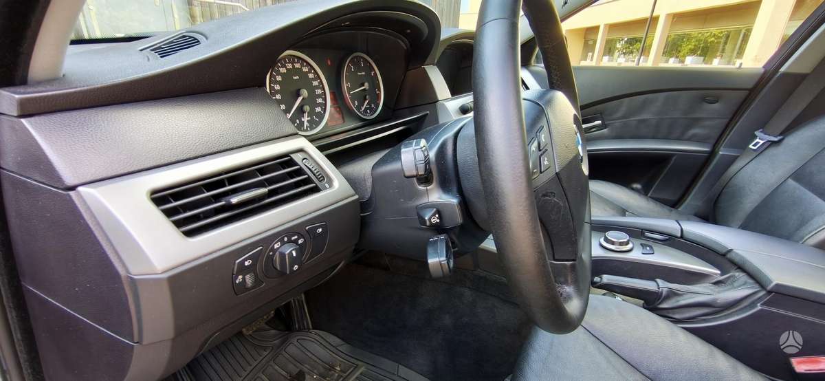 BMW 530, 2.5 l., wagon