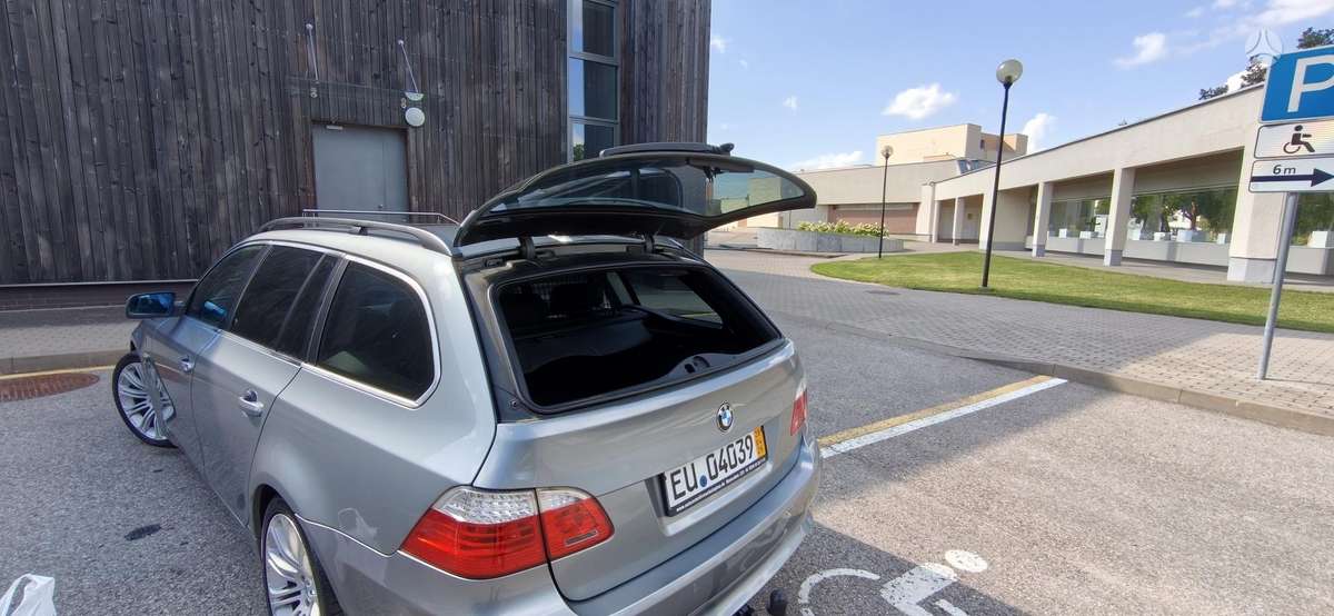 BMW 530, 2.5 l., wagon