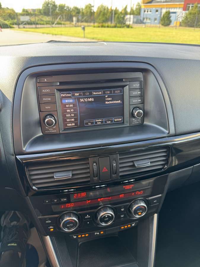 Mazda CX-5, 2.2 l., off-road / crossover