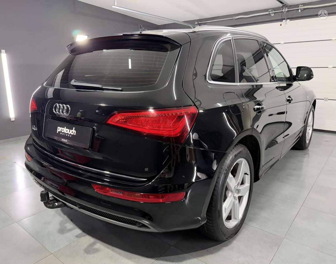 Audi Q5, 2.0 l., Внедорожник / Кроссовер